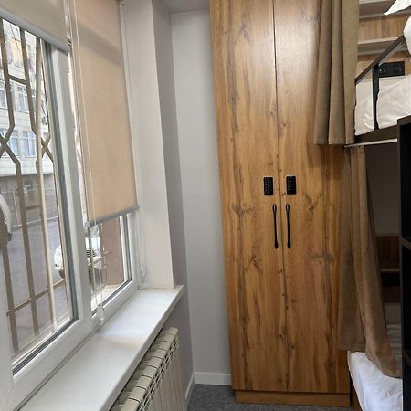 Aiva Hostel Bishkek Bagian luar foto