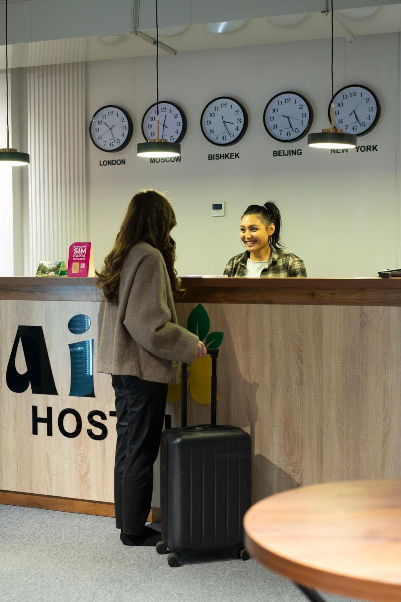 Aiva Hostel Bishkek Bagian luar foto