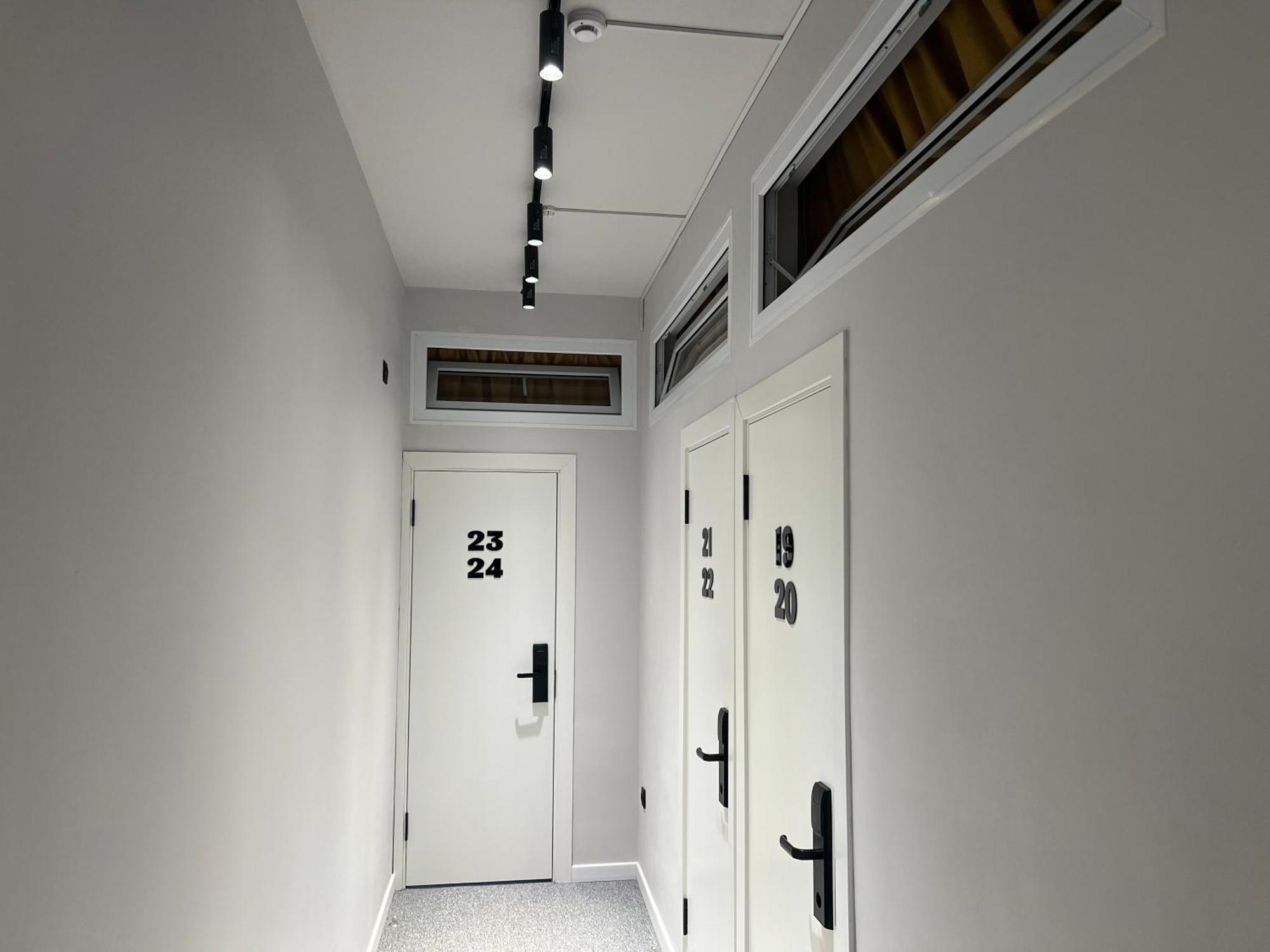 Aiva Hostel Bishkek Bagian luar foto